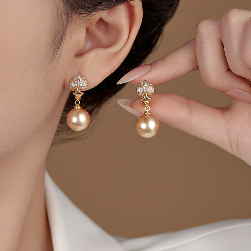 2024 Hot Pearl Earrings: Retro, High-End Heart Shape, Wholesale