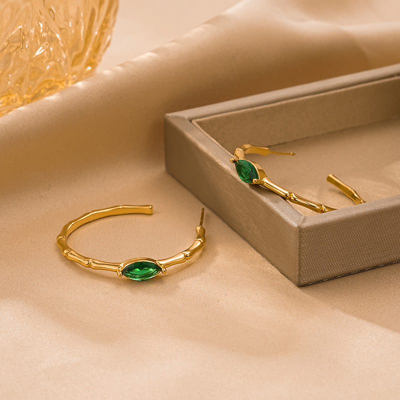 French Retro Geometric C-Shaped Zircon Earrings: Unique, Personalized