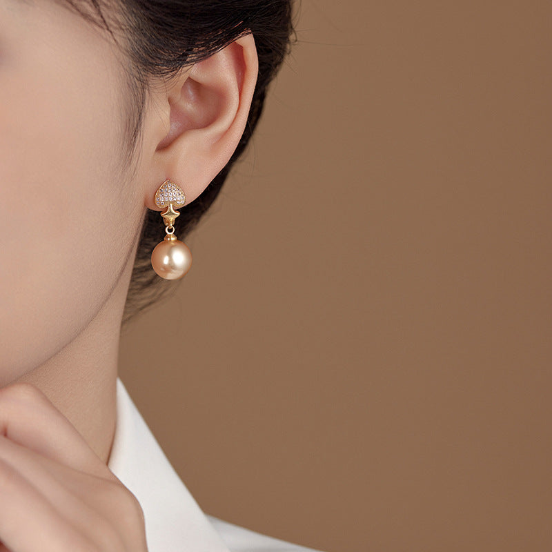 2024 Hot Pearl Earrings: Retro, High-End Heart Shape, Wholesale